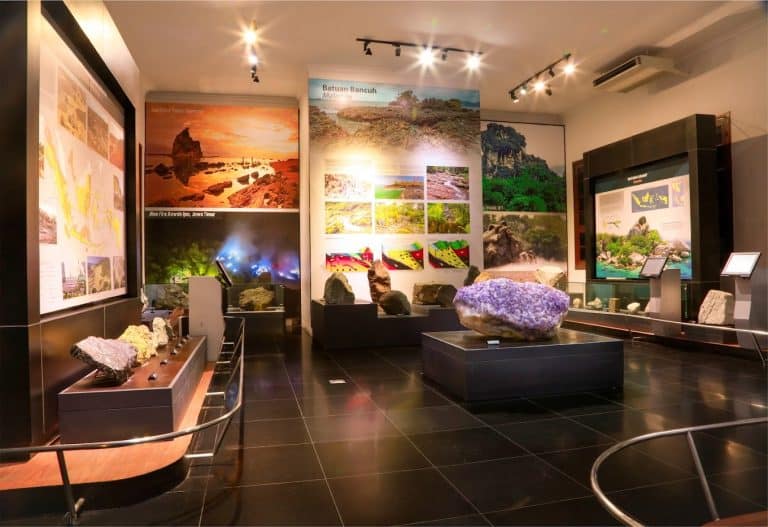 museum geologi bandung